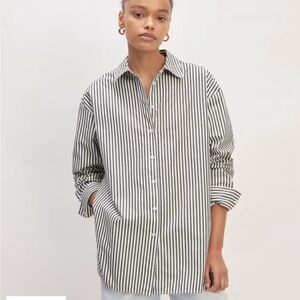 EverlaneSupima Cotton Boyfriend Shirt. Small